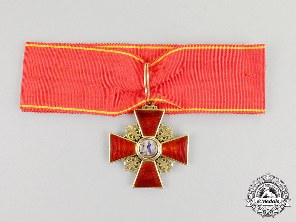 an_imperial_russian_order_of_st._anne,2_nd_class_neck_badge,_civil_division_in_gold_cc_6399_1