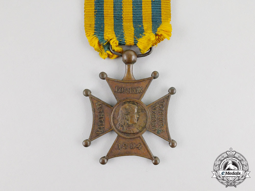 a_dutch_lombok_cross1894_cc_6461