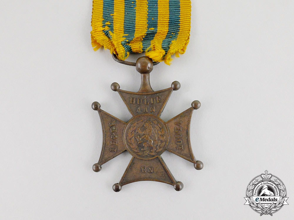 a_dutch_lombok_cross1894_cc_6462