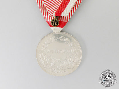 an_imperial_austrian_bravery_medal;_first_class,_officier's_issue_cc_6546