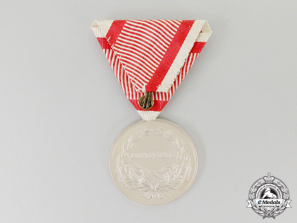 an_imperial_austrian_bravery_medal;_first_class,_officier's_issue_cc_6547