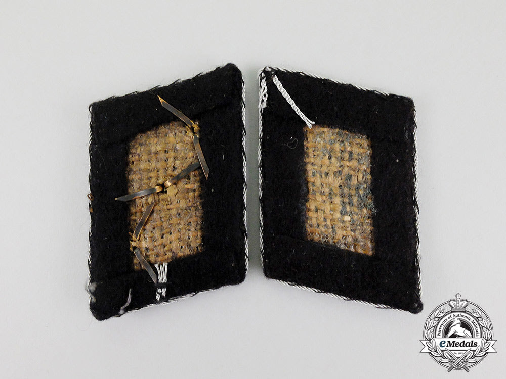 a_fine_set_of_waffen-_ss“_totenkopf”_division_untersturmführer_tabs_cc_6805