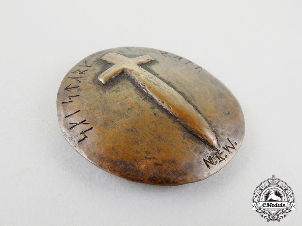 a_third_reich_period_german_sword_runic_badge_cc_6897