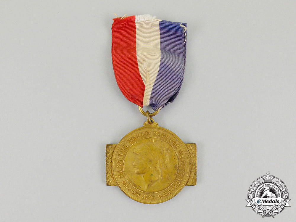a_city_of_new_york_honorary_medal_to_the_russian_war_commission,_july1917_cc_7174