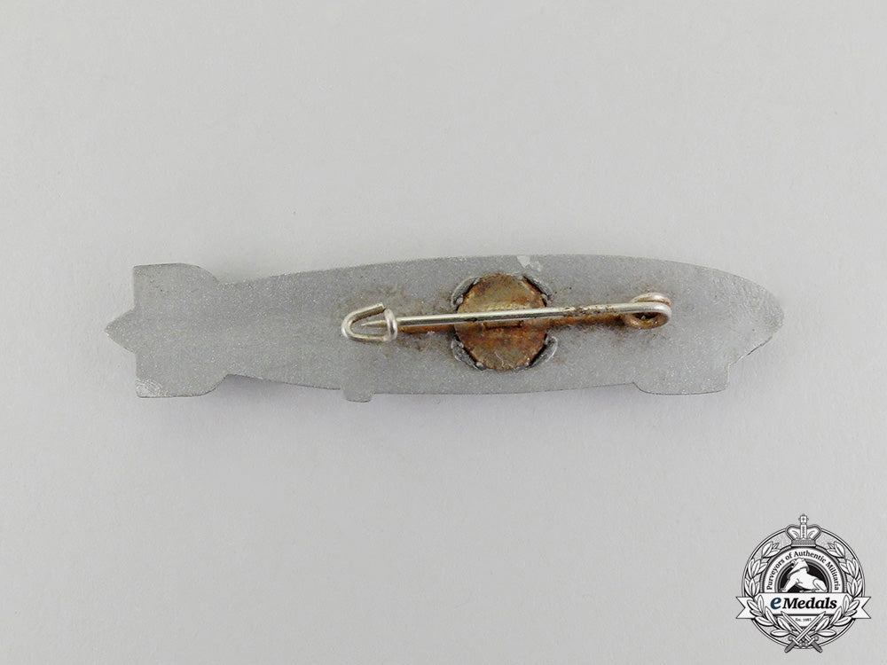 a_third_reich_period_german_zeppelin_badge_cc_7210
