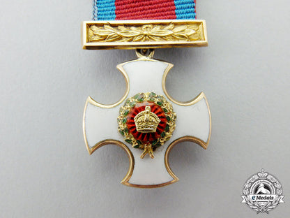 great_britain._a_miniature_gold_distinguished_service_order_with_bar_cc_7439