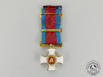 great_britain._a_miniature_gold_distinguished_service_order_with_bar_cc_7441