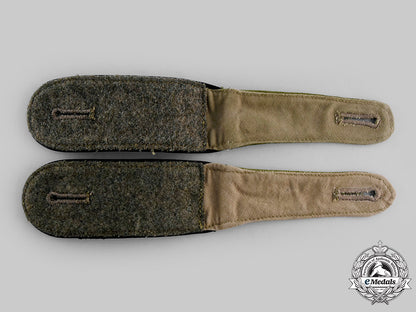germany,_third_reich._a_pair_of_army(_em)_transport_troop_tropical_shoulder_straps_ci19_0014_1