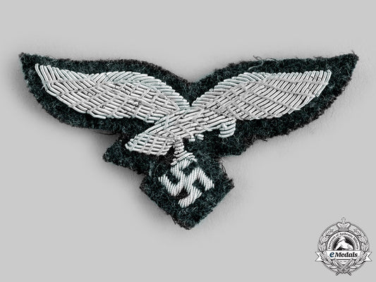 germany,_luftwaffe._an_officer's_breast_eagle_ci19_0036_1