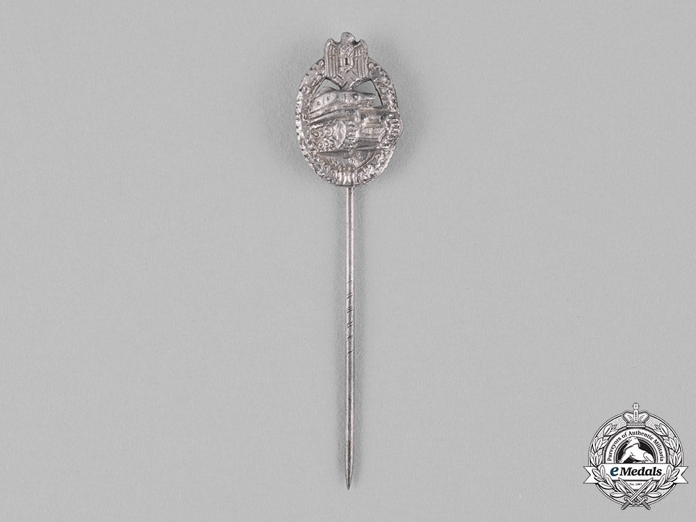 germany,_wehrmacht._a_panzer_assault_badge_stick_pin,_silver_grade_ci19_0086