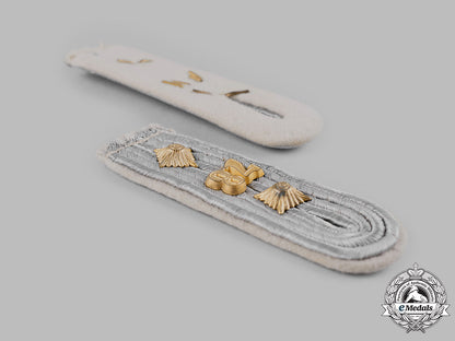 germany,_heer._a_set_of78_th_infantry_division_hauptmann_shoulder_boards_ci19_0103