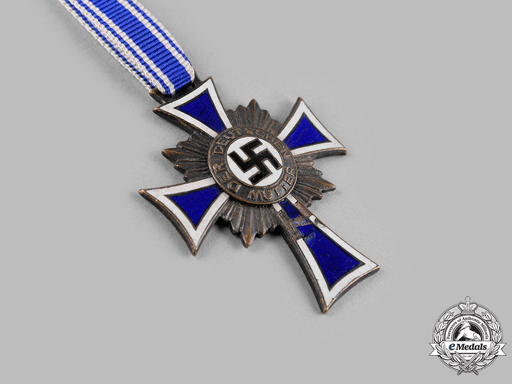 germany,_third_reich._a_group_of_honour_cross_of_the_german_mother,_all_grades_ci19_0124_2