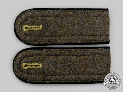 germany,_third_reich._a_pair_of_rad_truppfuhrer’s_shoulder_straps_ci19_0136_1