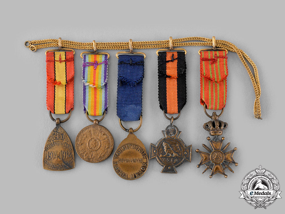 belgium,_kingdom._five_first_war_miniature_awards_on_a_chain_ci19_0159_2