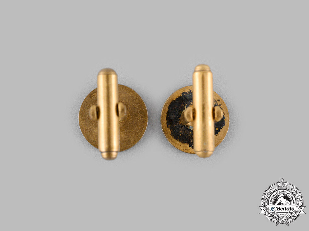 international._a_sovereign_military_hospitaller_order_of_saint_john_of_jerusalem,_of_rhodes_and_of_malta,_cufflinks_pair_ci19_0175