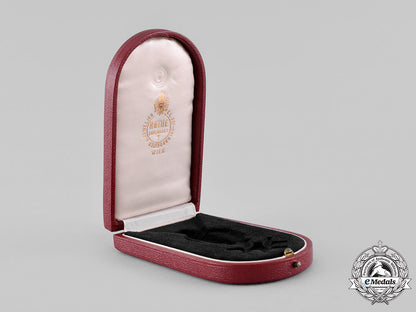 vatican._an_order_of_st._gregory_the_great_for_military_merit,_iii_class_knight's_case,_c.1870_ci19_0351