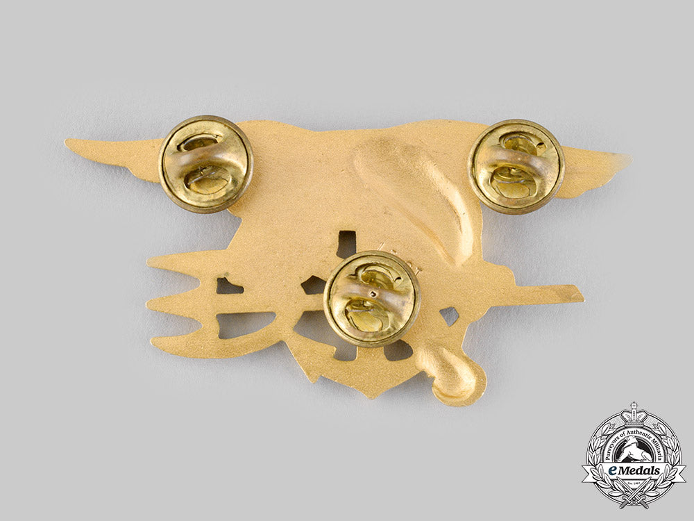 united_states._a_special_warfare_insignia(_aka"_seal_trident","_the_budweiser")_ci19_0380