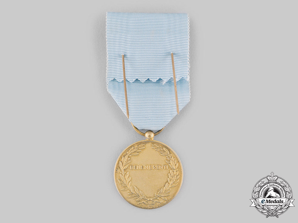 two_sicilies,_kingdom._a_constantinian_order_of_saint_george,_gold_medal,_by_g._guccione,_c.1950_ci19_0476