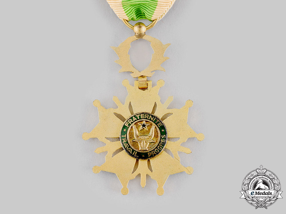niger,_republic._a_national_order,_iv_class_officer,_c.1965_ci19_0549