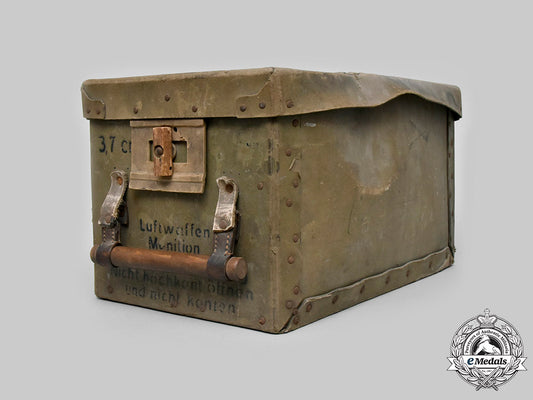 germany,_luftwaffe._a_luftwaffe_flak_ammunition_case_ci19_0572_1