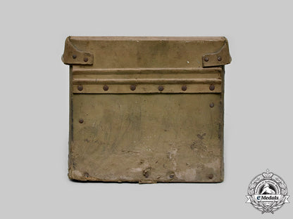 germany,_luftwaffe._a_luftwaffe_flak_ammunition_case_ci19_0575_1