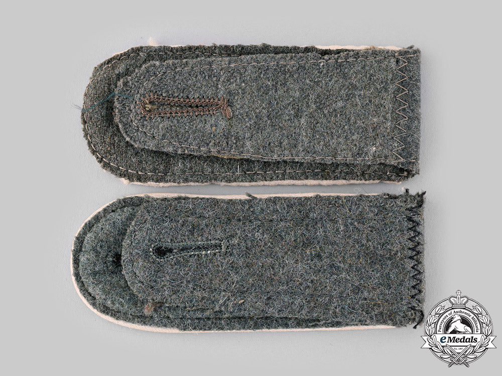 germany,_heer._a_set_of_infantry_enlisted_personnel_shoulder_straps_ci19_0705