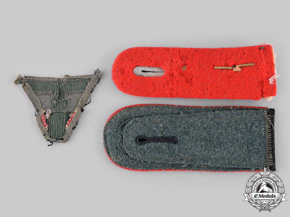 germany,_heer._a_lot_of_uniform_insignia_ci19_0761_2