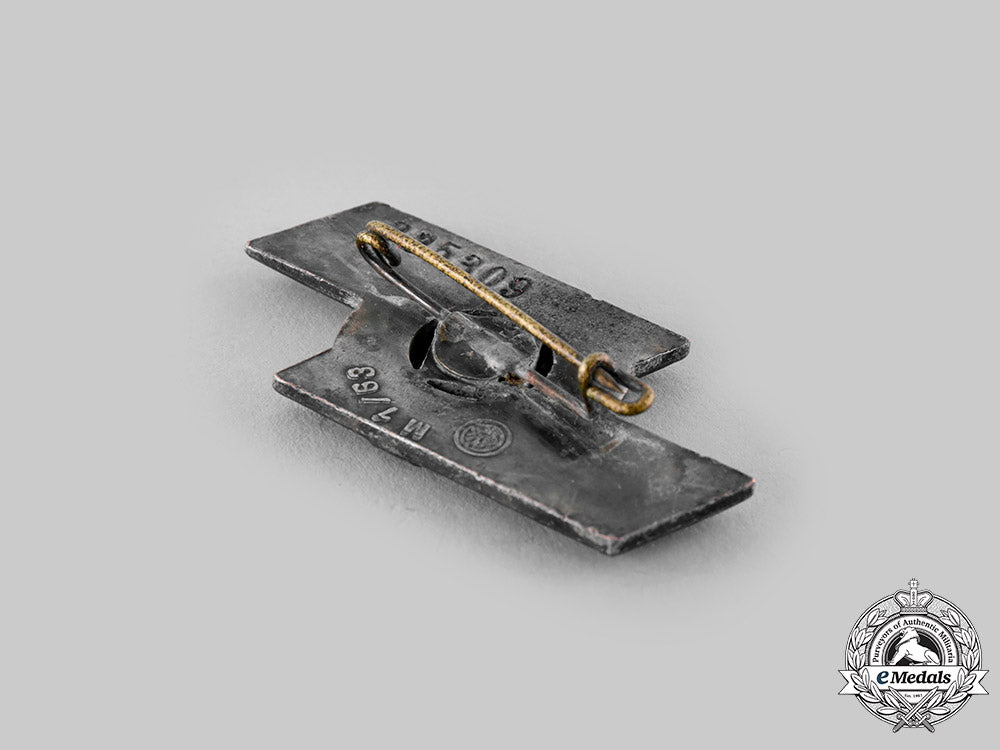 germany,_dj._a_deutsches_jungvolk_proficiency_badge,_by_steinhauer&_lück_ci19_0820_1