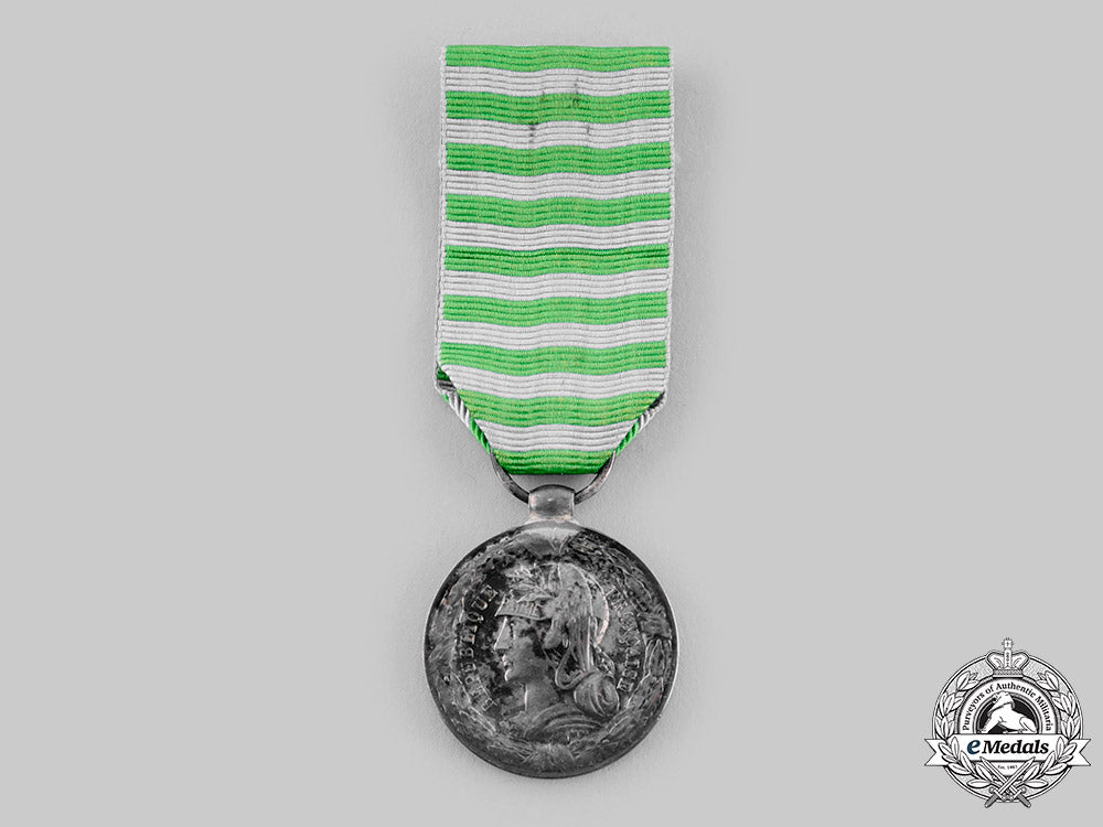 france,_iii_republic._a_first_madagascar_campaign_medal1883_ci19_0823_1