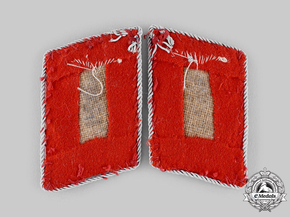 germany,_luftwaffe._a_set_of_flak_hauptmann_collar_tabs_ci19_0903