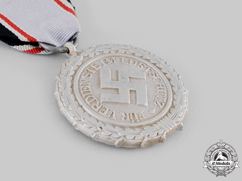 germany,_third_reich._an_air_protection_medal,_ii_class_ci19_0911