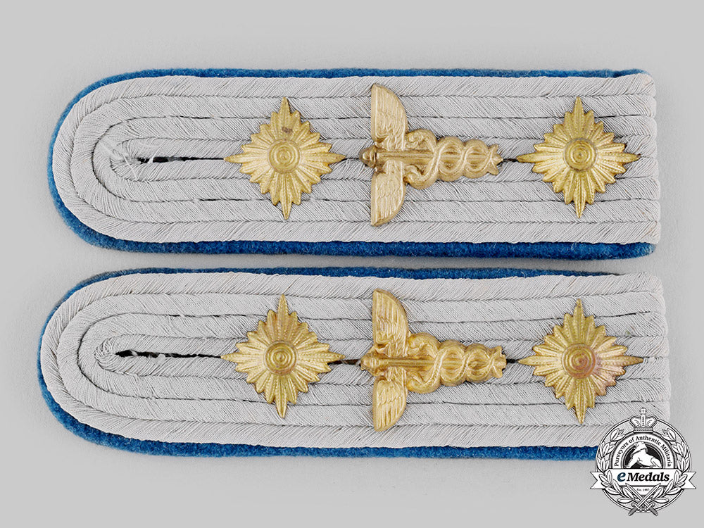 germany,_heer._a_set_of_truppen-_sonderdienst_administrative_shoulder_boards_ci19_0918