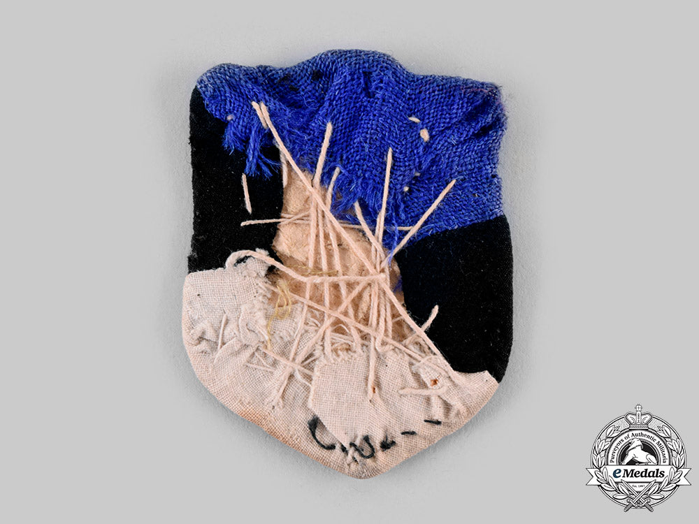 germany,_ss._a_rare&_early20_th_waffen_grenadier_division_of_the_ss(1_st_estonian)_sleeve_shield_ci19_1047_1_1_1_1
