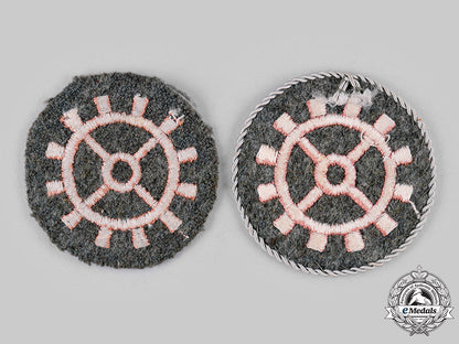 germany,_heer._a_pair_of_motor_mechanic_specialist_sleeve_patches_ci19_1057