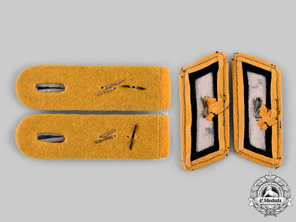 germany,_heer._a_set_of_cavalry/_reconnaissance_oberleutnant_rank_insignia_ci19_1143_1