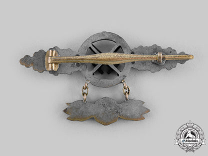 germany,_luftwaffe._an_air-_to-_ground_support_squadron_clasp,_gold_grade_with_star_pendant_ci19_1317_1_1_1