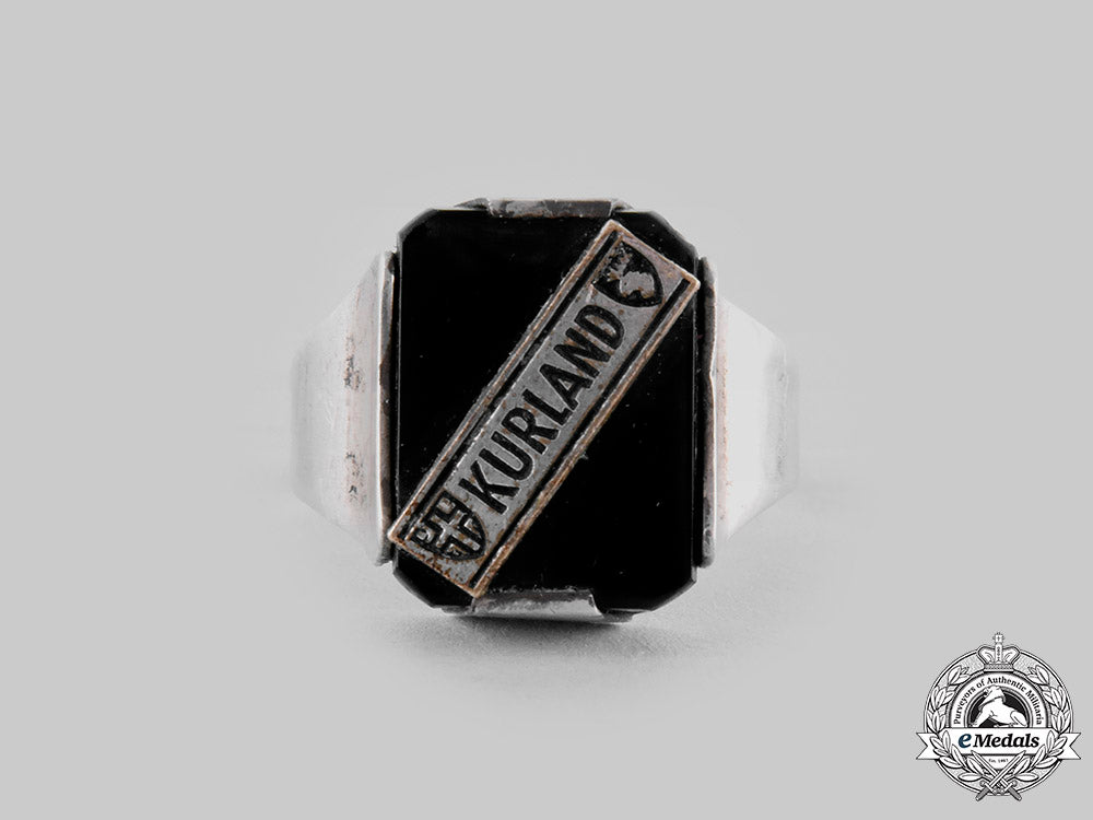 germany,_third_reich._a_kurland_silver_campaign_ring_ci19_1321_1
