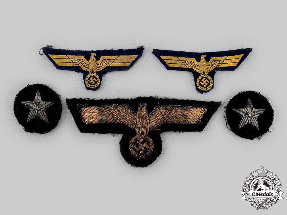 germany,_kriegsmarine._a_lot_of_uniform_insignia_ci19_1340_1_1