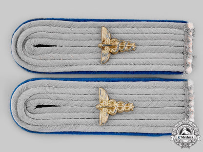 germany,_heer._a_pair_of_administrative_official_leutnant_shoulder_boards_ci19_1345_1