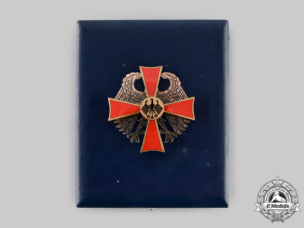 germany,_federal_republic._an_order_of_merit,_i_class_officer_with_case_ci19_1396_1