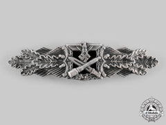 Germany, Wehrmacht. A Close Combat Clasp, Silver Grade