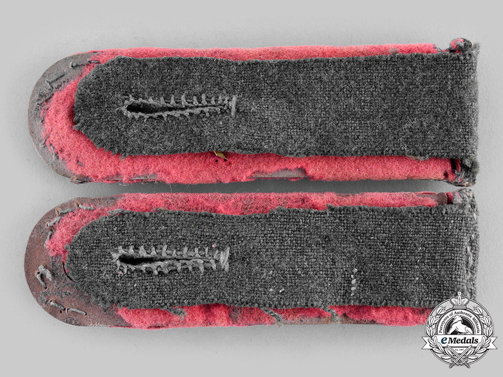 germany,_heer._a_set_of_panzerjäger_hauptmann_shoulder_boards_ci19_1468_1
