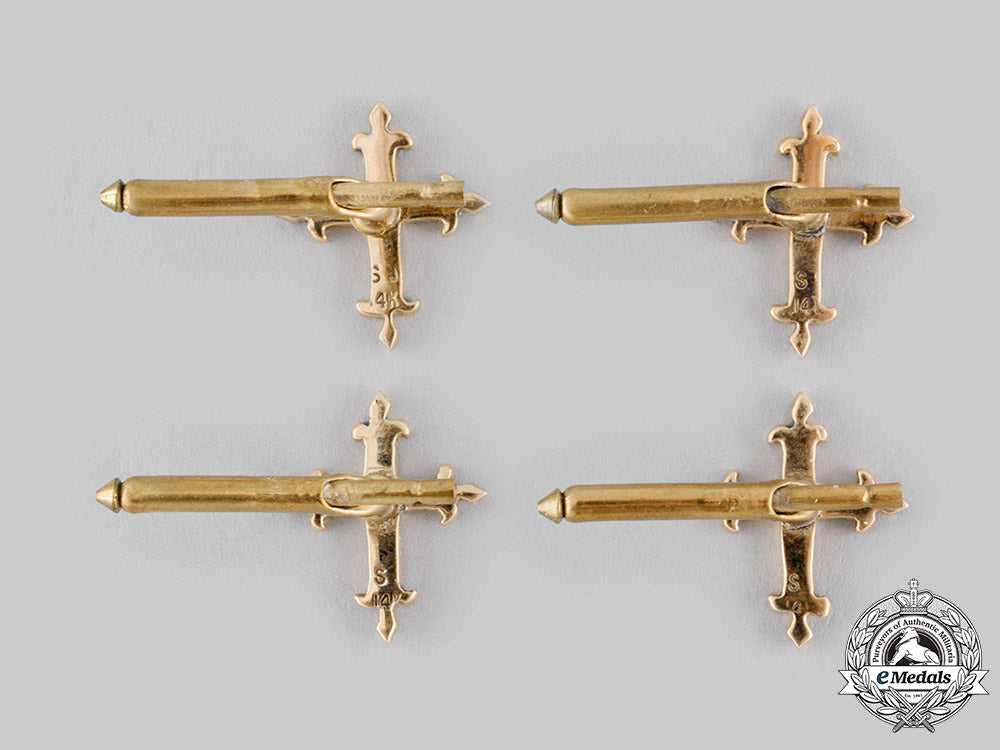 international._an_order_of_preachers,_two_pairs_of_cufflinks_ci19_1474