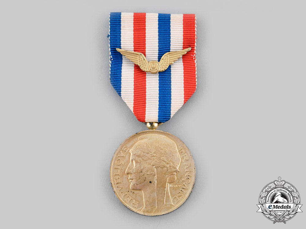 france,_v_republic._a_medal_of_honour_for_aeronautics,_ii_class_silver,_c.1950_ci19_1518_1