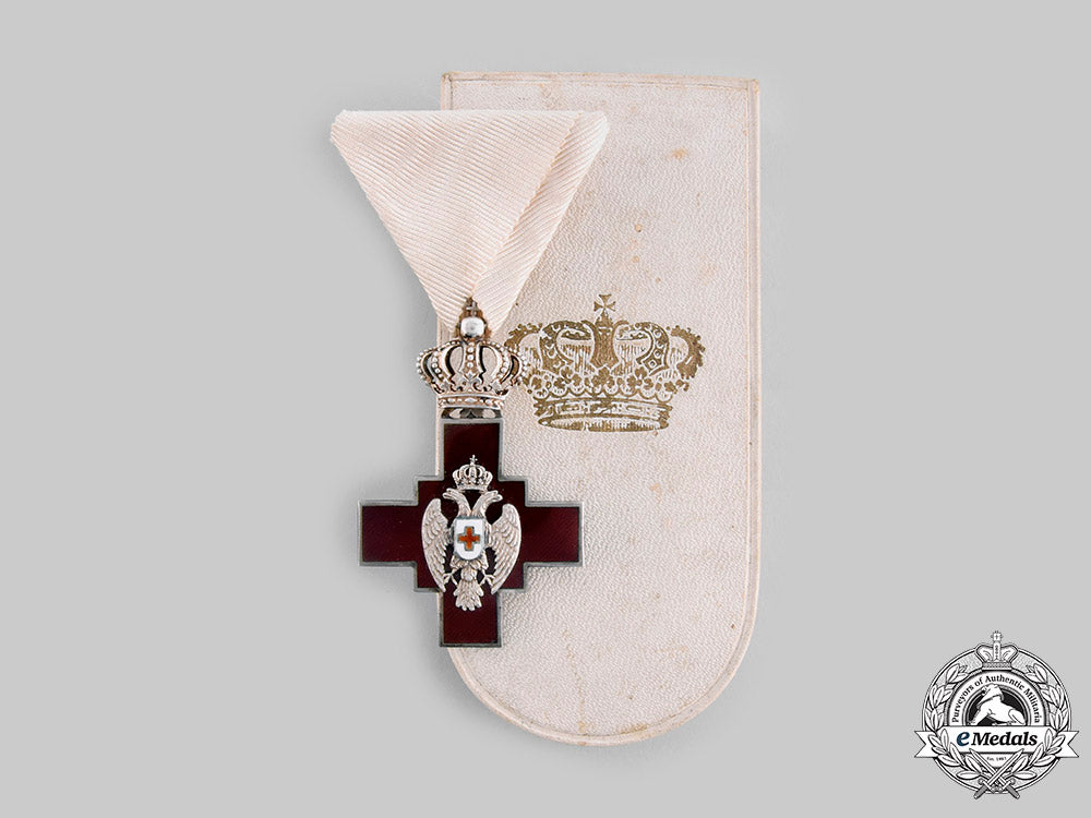 serbia,_kingdom._a_cross_of_the_red_cross_society_with_case,_c.1900_ci19_1534_1