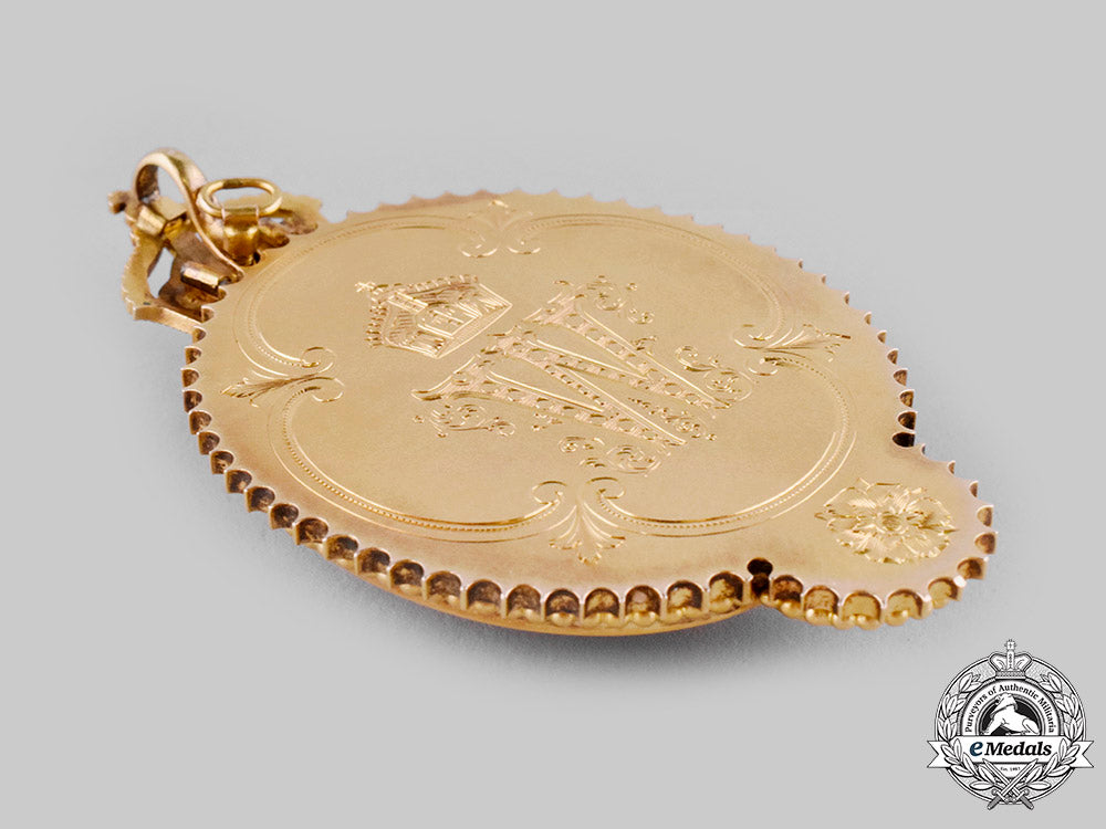 prussia,_kingdom._a_family_order_of_wilhelm_ii_portrait_in_gold,_diamonds_and_pearls,_c.1910_ci19_1564_1
