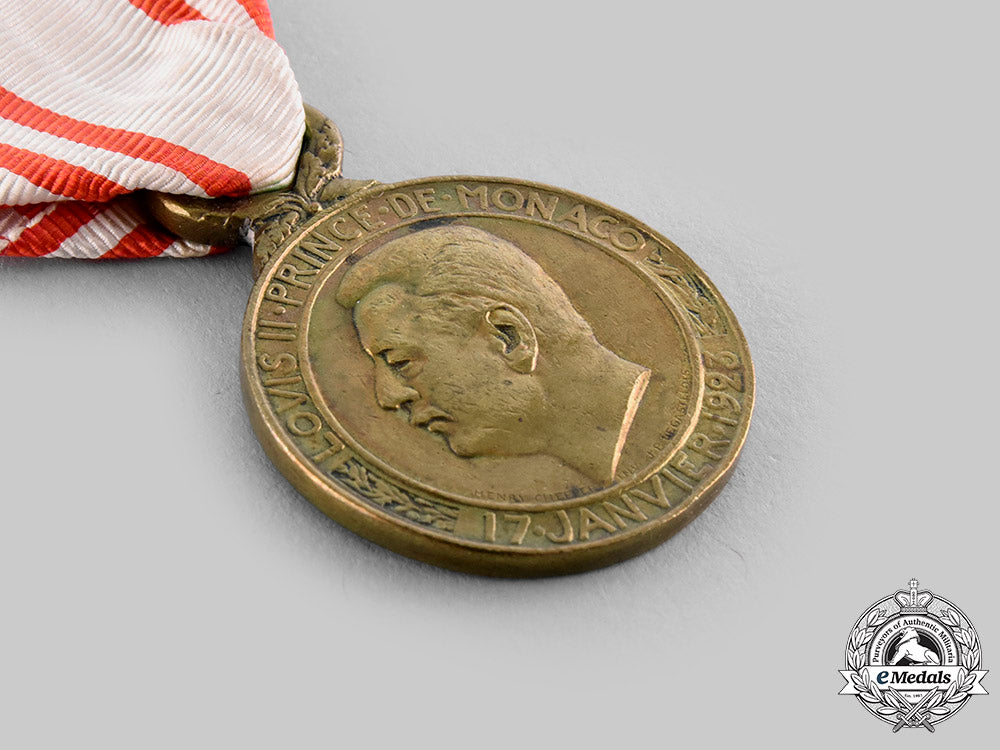 monaco,_kingdom._a_medal_of_honour_for_work_with_case_of_issue,_c.1923_ci19_1593_1_1_1
