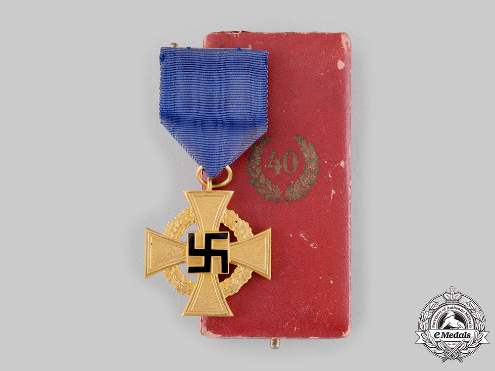 germany,_third_reich._a40-_year_civil_service_faithful_service_medal,_with_case,_by_deschler&_sohn_ci19_1609