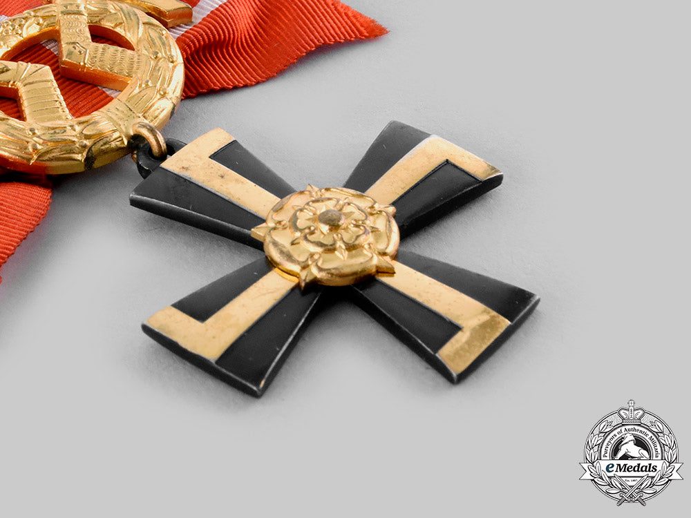 finland,_republic._an_order_of_the_cross_of_liberty,_iii_class,_military_division,_c.1942_ci19_1627_1