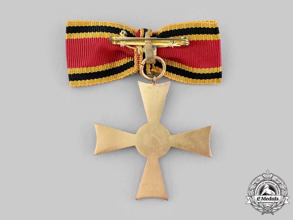 germany,_federal_republic._a_ladies_merit_cross_of_the_order_of_merit_of_the_federal_republic_of_germany,_with_case,_by_steinhauer&_lück_ci19_1639_3_1